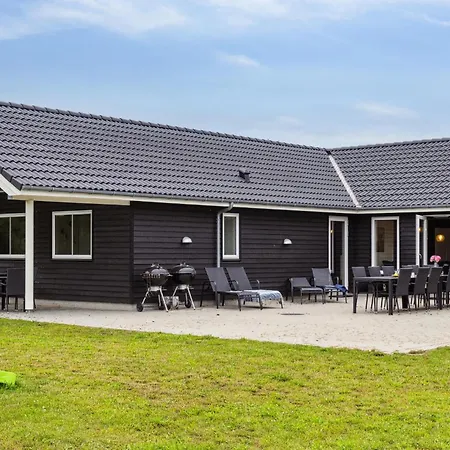 Awesome In Vaeggerlose With Sauna * Bøtø By